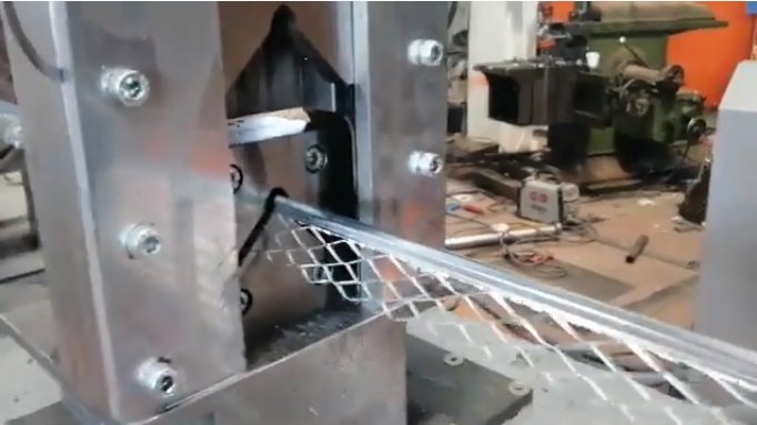 Plaster Profile Machine